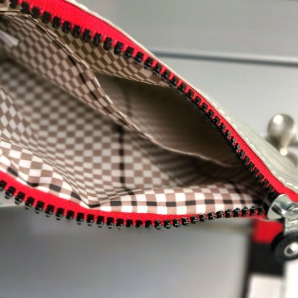 reduced vintage brand new Kipling pen bag clutch makeup bag  k101. - Picture 9 of 9